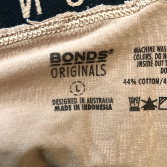 Bonds Originals Triangles Women's Bralette + Panty Set in Nude (Medium + Large) - Picture 7 of 9